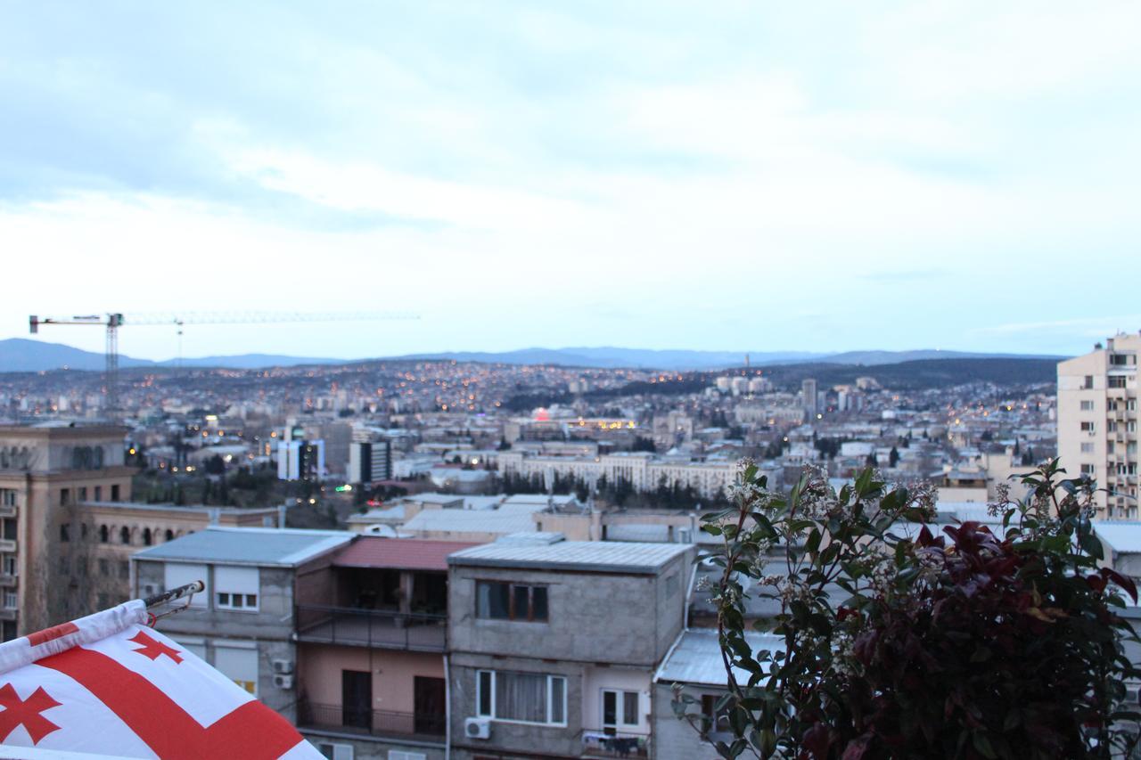 Herrmas Hostel Тбилиси Екстериор снимка