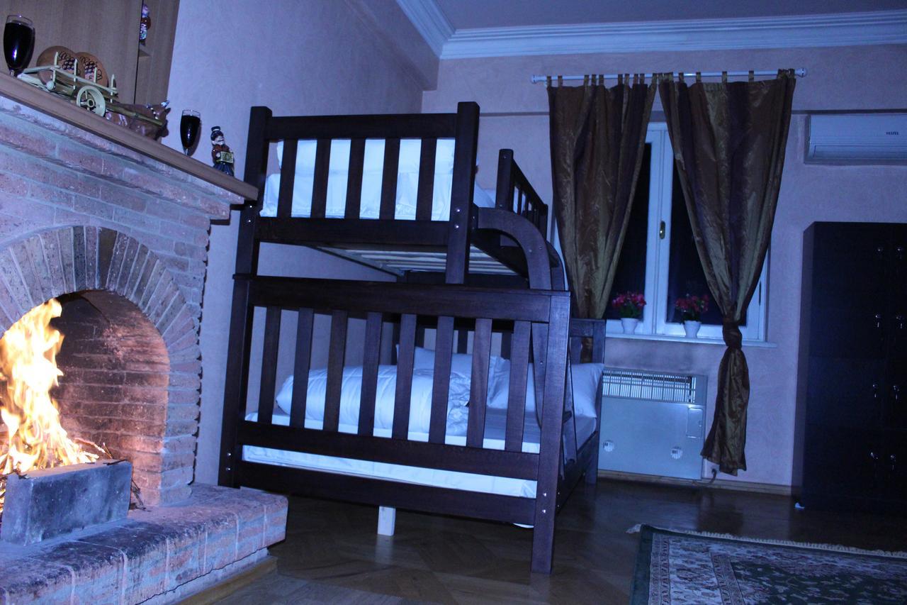 Herrmas Hostel Тбилиси Екстериор снимка