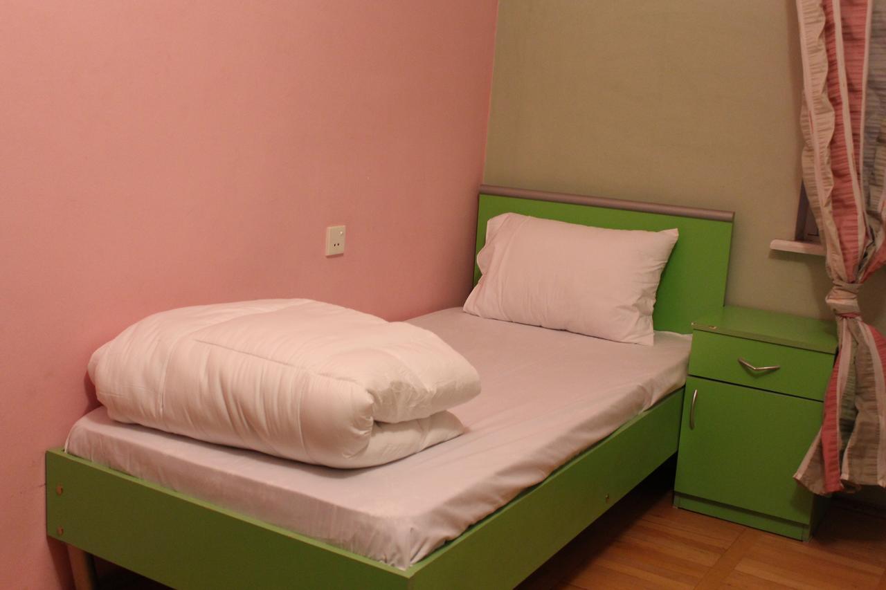 Herrmas Hostel Тбилиси Екстериор снимка