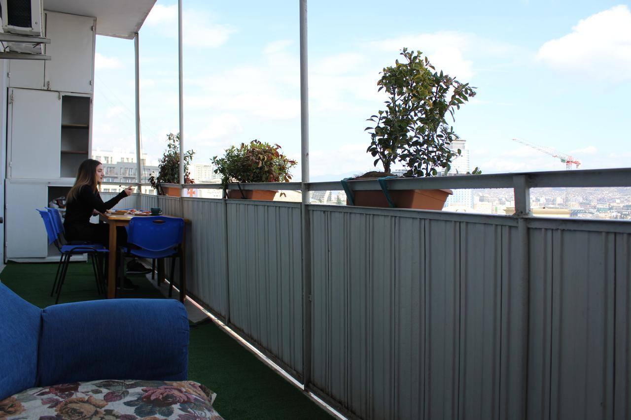 Herrmas Hostel Тбилиси Екстериор снимка